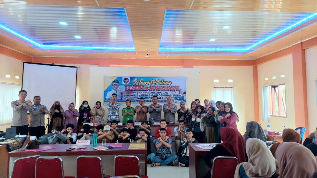 KAPOLSEK HARAU SOSIALISASI BAHAYA NARKOBA DAN PERGAULAN BEBAS BAGI GENERASI MUDA DI NAGARI BATU BALANG